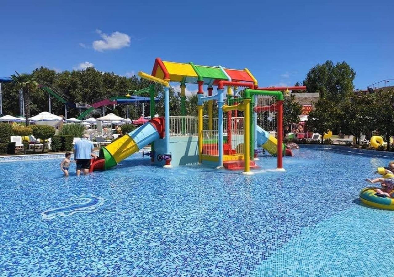 סאני ביץ' Charis Cozy Family Apart At Sun Village Complex Close To The Beach מראה חיצוני תמונה